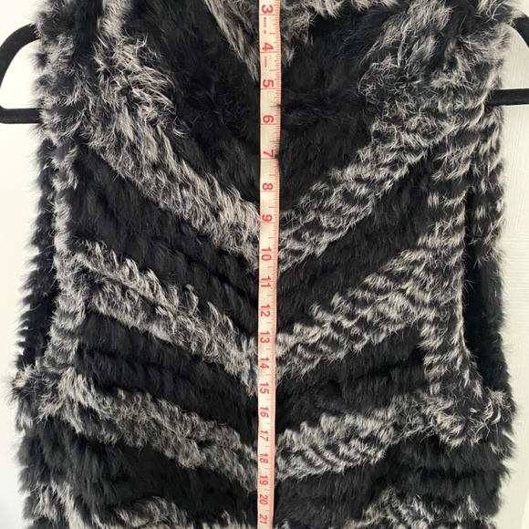 Marc by Marc Jacobs Rabbit Fur Vest - Picture 9 of 10